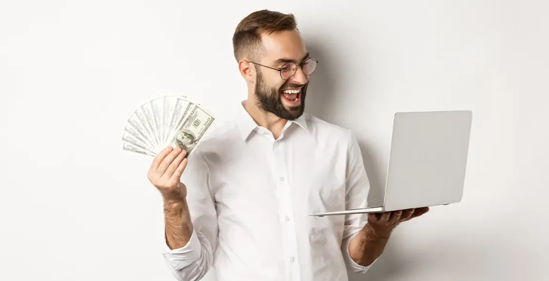 a man making money on airbnb